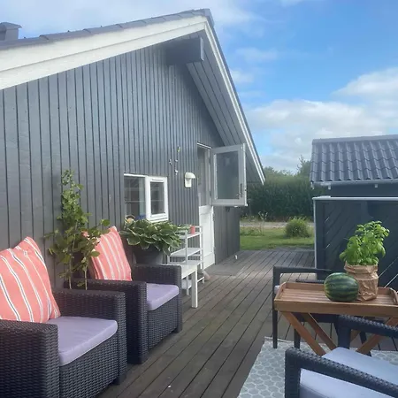 Cosy Summer House At Kobaek